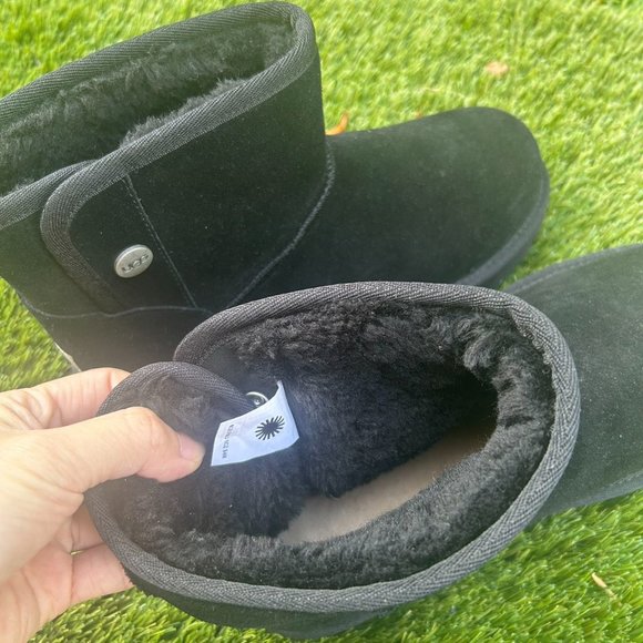 NEW UGG Jona Black Genuine Shearling Boots Sheepskin - Picture 5 of 6